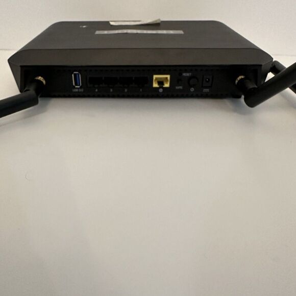 TrendNet Dual Band High Speed Router AC2600 MU-MIMO Model:TEW-827DRU/A H/W:V2.0R - Picture 3 of 5